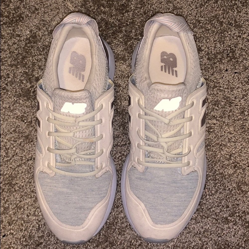 Gray & yellow new balance shoes
